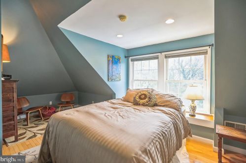 124 Smt Ave, Haddonfield NJ 08033-3315 exterior