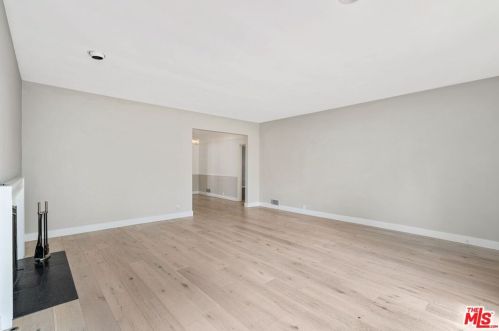 237 23rd St, Santa Monica CA  90402-2511 exterior