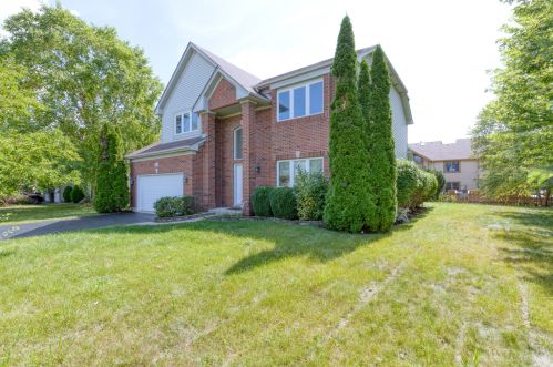 950 Campbell Dr, Naperville, IL 60563-2345