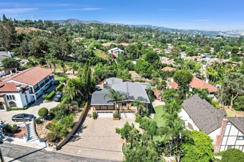 473 Country Hill Rd, Anaheim CA  92808-1353 exterior