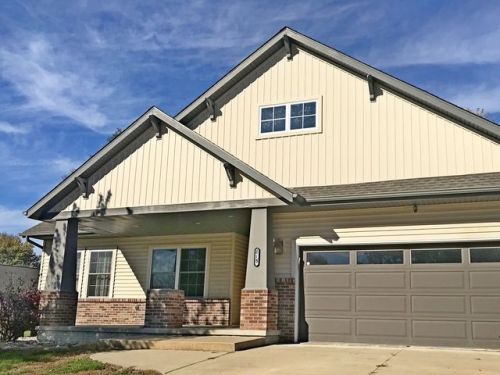 815 Hudson St, Hollowayville, IL 61356-1185
