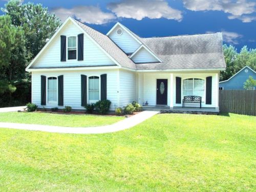 205 Annson Way, Waveland, MS 39576-3856