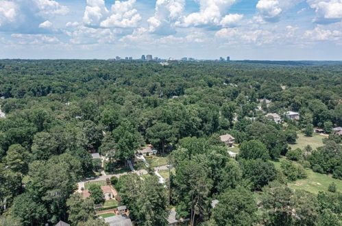 500 Brookfield Dr, Atlanta GA  30342-2709 exterior