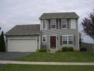 141 Prairiefield Ave, Dekalb, IL 60112-4142