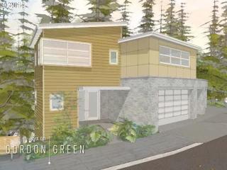 3499 Thurman St, Portland, OR 97210-1283