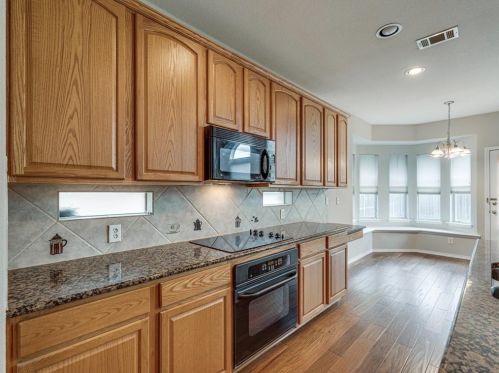 8313 Rolling Rock Dr, Fort Worth TX  76123-1891 exterior