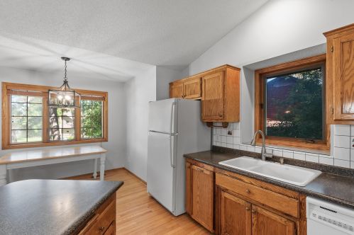 15864 Garden View Ct, Saint Paul MN  55124-7015 exterior