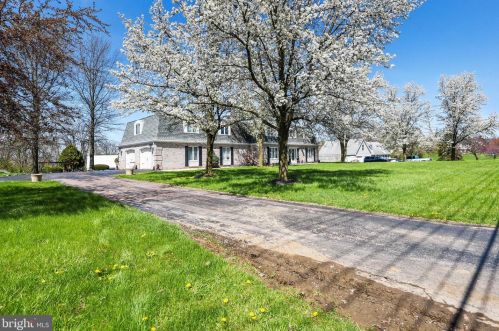 2735 Ritner Hwy, Carlisle PA  17015-9428 exterior