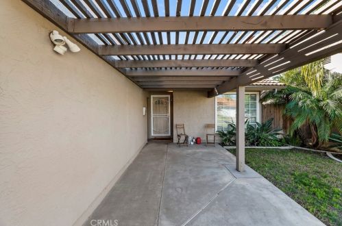 5012 Holbrook St, Anaheim CA  92807-1103 exterior