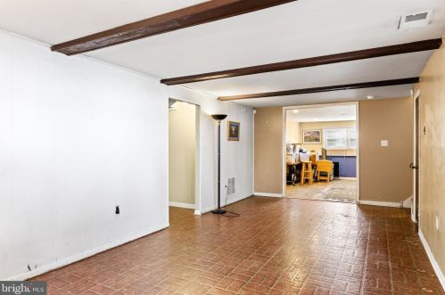 112 Apple Ln, Mount Laurel NJ  08054-1017 exterior