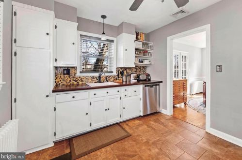 10211 Sutherland Rd, Silver Spring MD 20901-2236 exterior