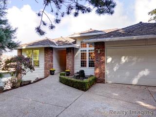 9633 Fleischner St, Portland, OR 97229-8477
