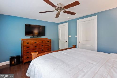 5812 Heming Ave, Springfield VA  22151-2716 exterior