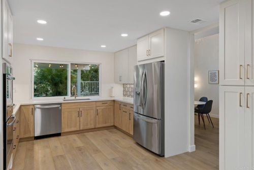 1598 Madrid Dr, Vista, CA 92081-5004