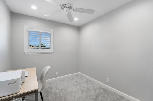 19745 Keswick Ln, Huntington Beach CA  92646-4246 exterior