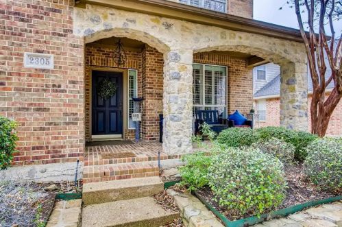 2305 Falls View Dr, Rockwall, TX 75087-2887