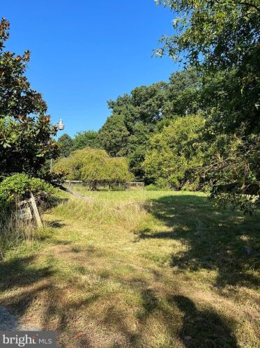 4094 Whiting Rd, Marshall, VA 20115-3342