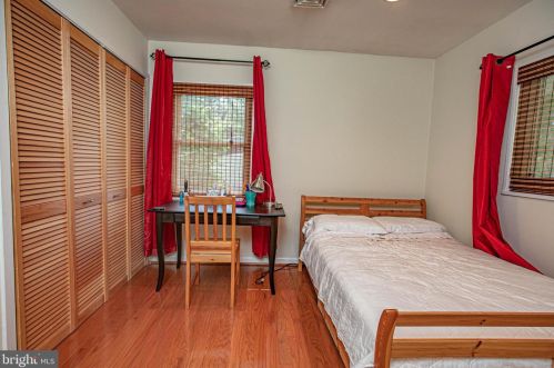 7415 Hastings St, Springfield VA  22150-4108 exterior