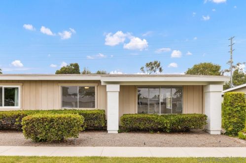 3643 Dearborn St, Oceanside, CA 92057-8622