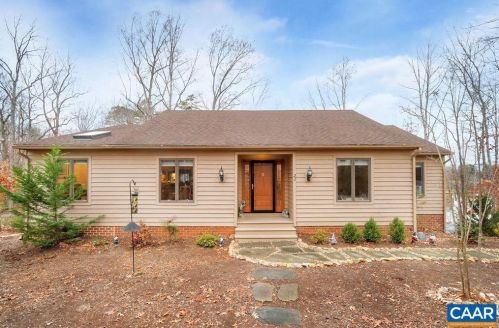 22 Piedmont Ln, Bybee, VA 22963-2130