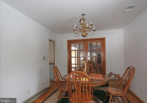 2119 Oaklyn Dr, Fallston MD  21047-2005 exterior