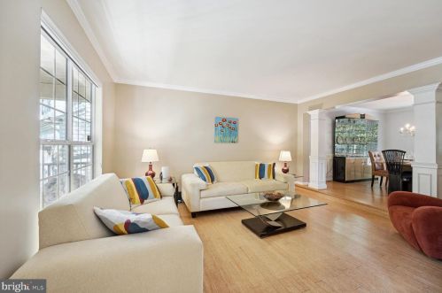 7 Stratford Garden Ct, Silver Spring MD exterior