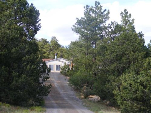 41 Meikle Rd, Sedillo, NM 87059-8250