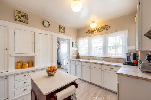 227 Helena St, Anaheim CA  92805-2939 exterior