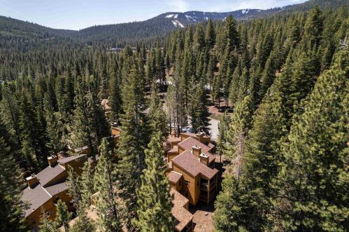 5024 Gold Bnd, Truckee, CA 96161-4105