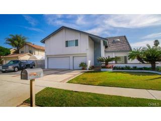 7600 Camino Tampico, Anaheim, CA 92808-1038