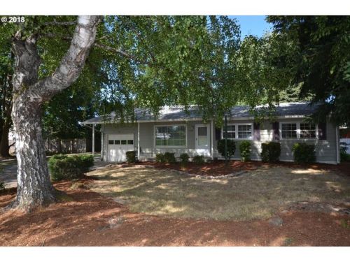 15035 Johnson Rd, Portland, OR 97267-2405