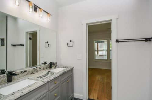 963 Hubbard St, Atlanta GA  30310-3057 exterior