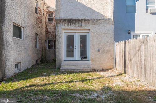 2026 Ellsworth St, Philadelphia PA  19146-2826 exterior
