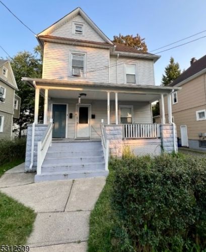 722 6th St, Plainfield, NJ 07062-1802