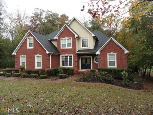 132 Crown Chase Dr, Stockbridge, GA 30281-1588