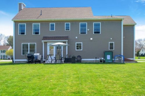 92 Brandywine Pl, Southington CT  06489-4365 exterior