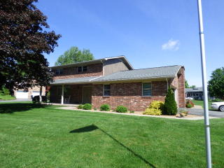 120 Walnutview Dr, Beaver WV  25813-9754 exterior