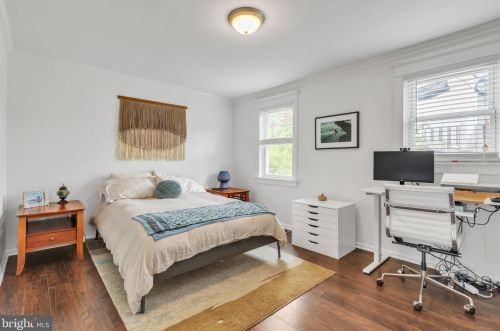 1240 Catharine St, Philadelphia PA  19147-2627 exterior