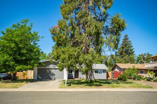 5519 Sperry Dr, Citrus Heights, CA 95621-7325