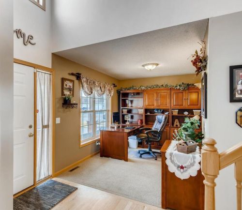8028 Greenbriar Ln, Saint Paul MN  55125-8472 exterior
