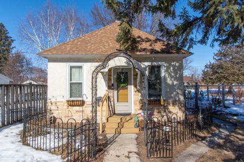 613 F St, Brainerd, MN 56401-2746