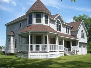 26 Ark Rd, Branford, CT 06405-5204