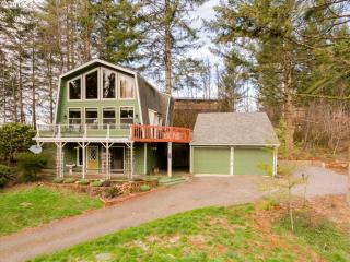27924 53rd St, Camas, WA 98607-7161