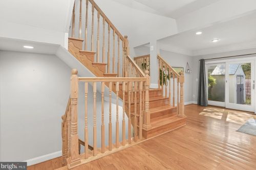 10871 Lockwood Dr, Silver Spring MD 20901-4514 exterior