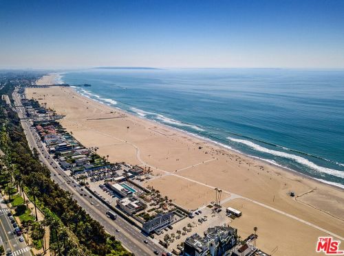 311 Ocean Ave, Santa Monica CA  90402-1407 exterior