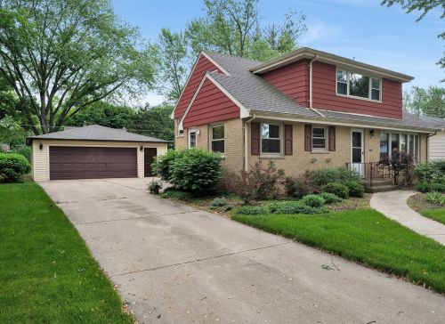 507 Waterman Ave, Arlington Hts, IL 60004-6928