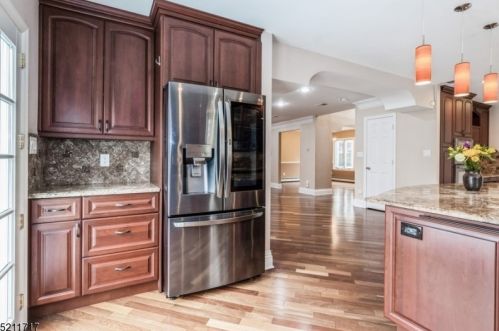 10 Mountainside Dr, Dover NJ  07869-2217 exterior