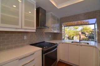 215 Stanford Ct, Irvine CA  92612-1676 exterior
