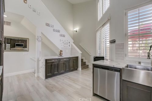 1126 Positano Ave, Anaheim CA  92808-1533 exterior
