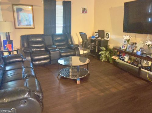 107 Sir Galahad St, Lagrange, GA 30241-1445